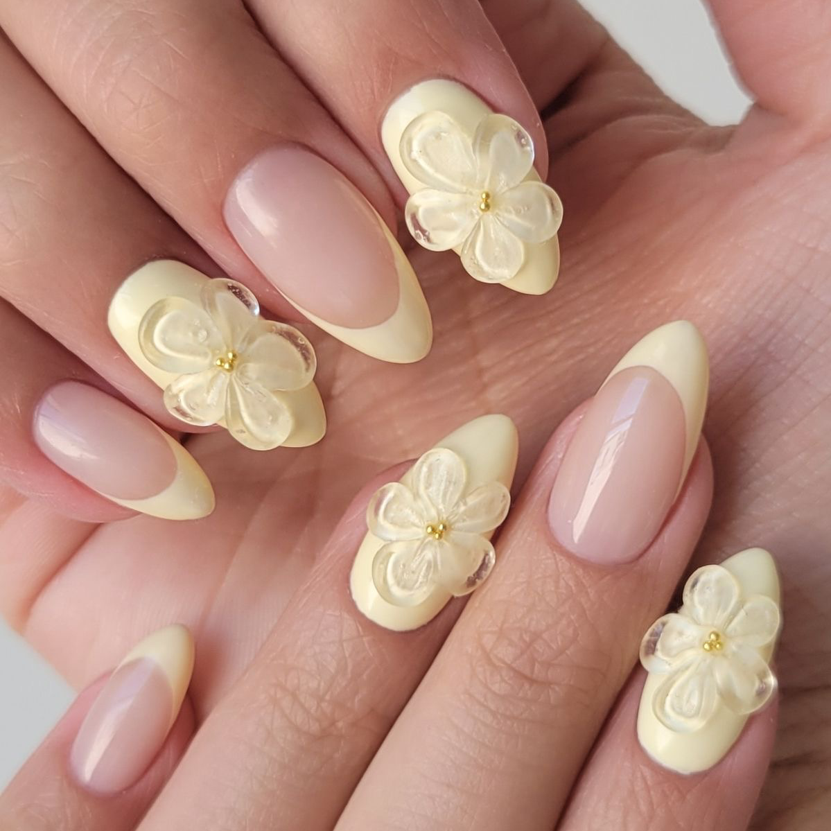 Petal Press-On Nails 1