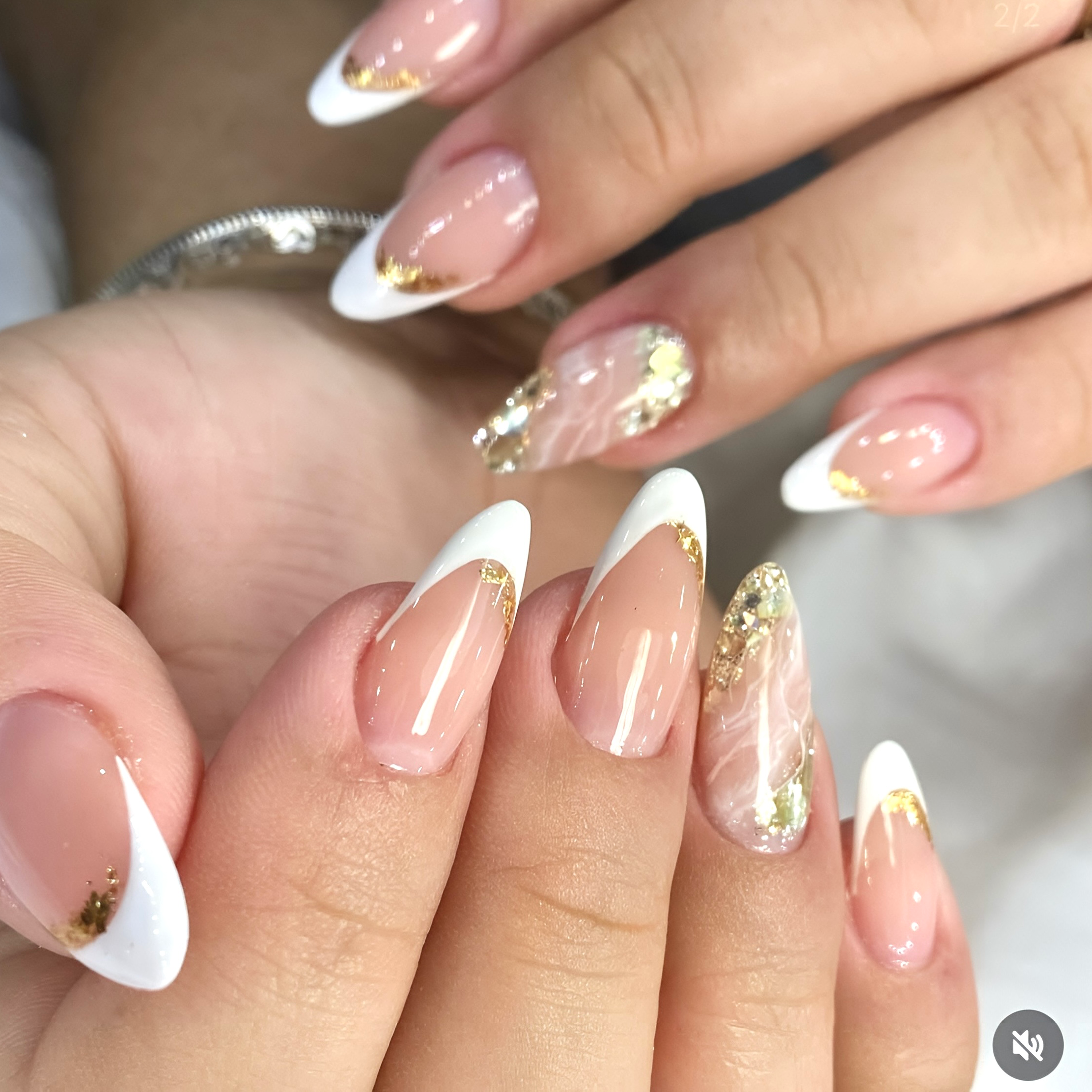 Aurora Touch Press-on Nails