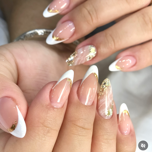 Aurora Touch Press-on Nails