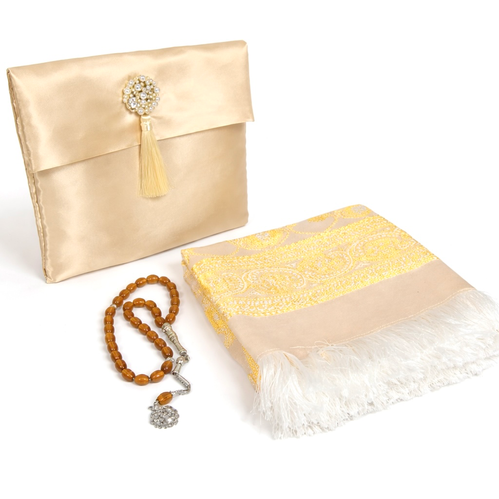 Elegant Gold Prayer Set