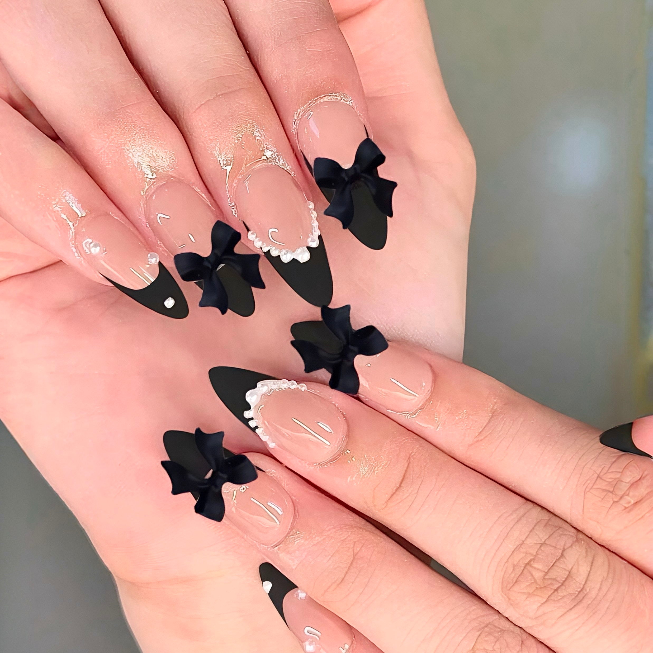 Midnight Bow Nails